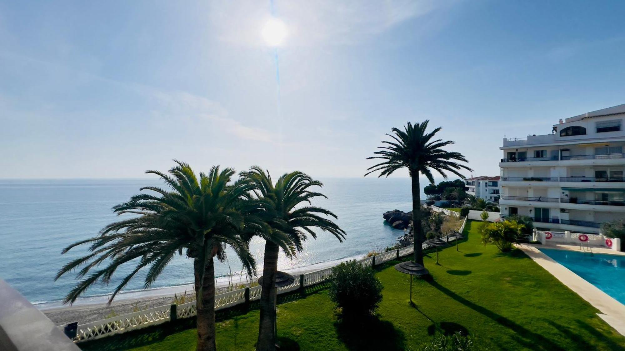 Acapulco Playa Beautiful Seaview Lejlighed Nerja Eksteriør billede
